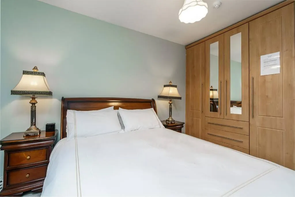 Beaumont Guesthouse-1